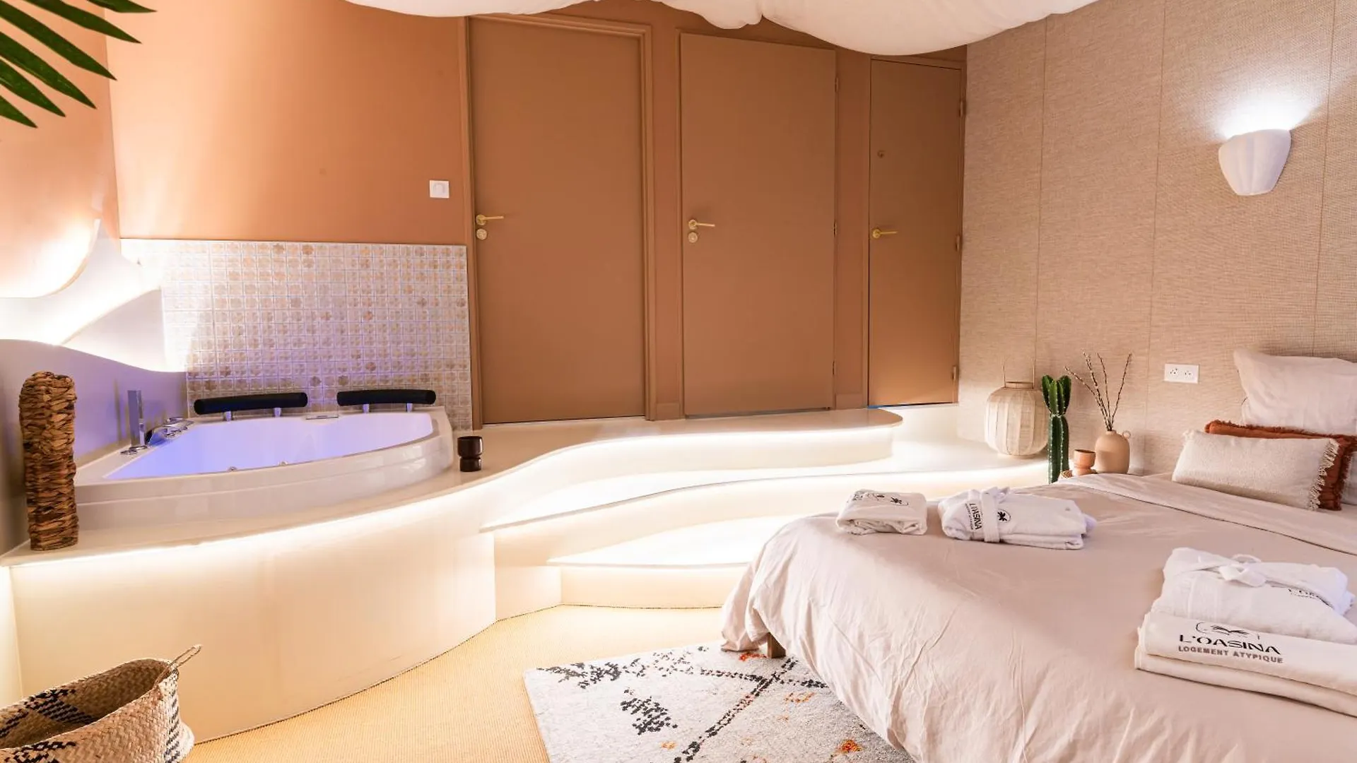 Apartment L'Oasina - Spa Prive - Voyagez Dans Le Desert Bourg-en-Bresse